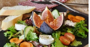 Lee más sobre el artículo ¿Recetas saludables? … ensaladas con fruta!