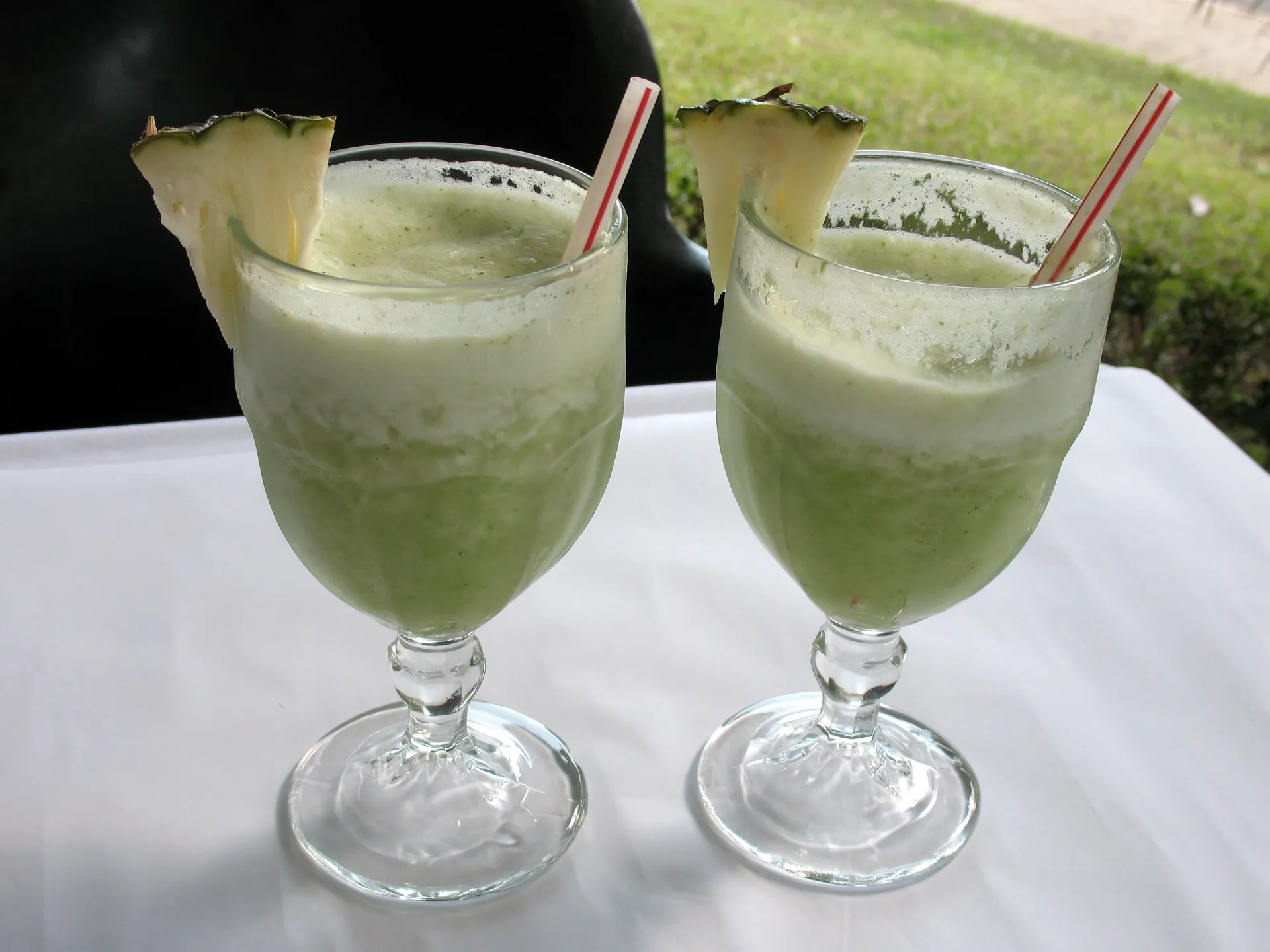 Lee más sobre el artículo Mira 4 jugos de fruta para dietas depurativas