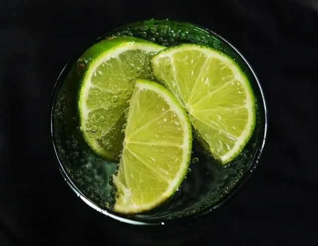 Lee más sobre el artículo ¿Sabes qué frutas ayudan a quemar calorías? … mira algunas!