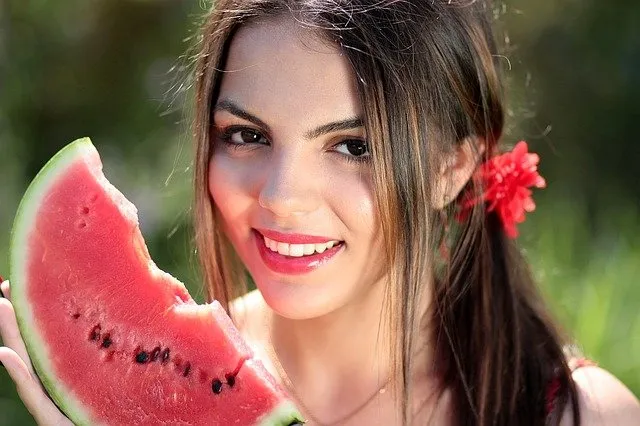 Lee más sobre el artículo ¿Fruta antes o después de la comida?